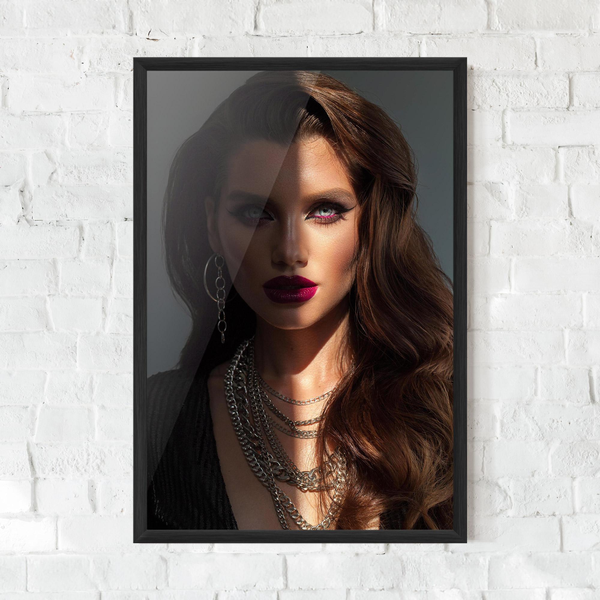 Gerahmte Poster Model Makeup mockup 0