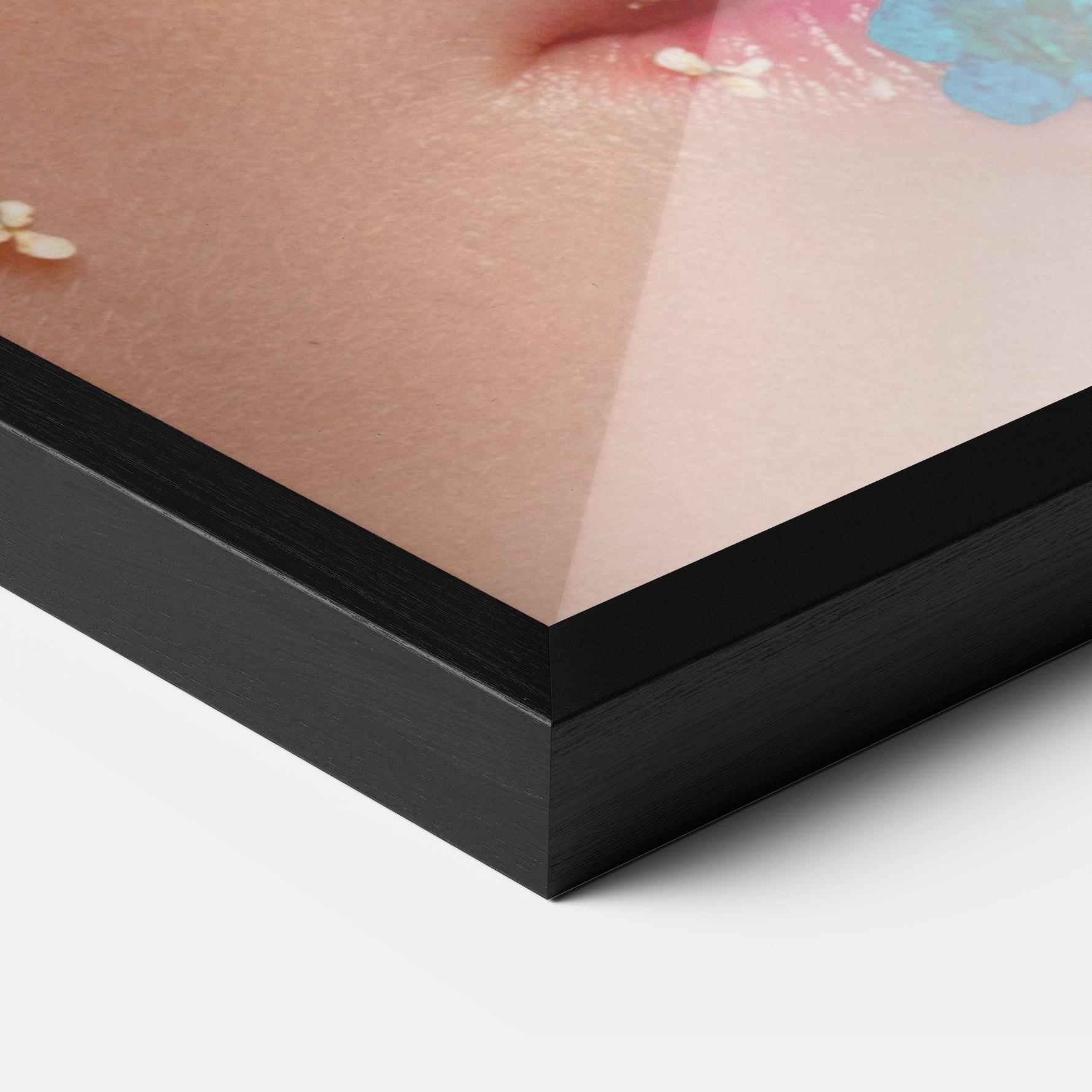 Gerahmte Poster Pretty Orange Make Up mockup 3