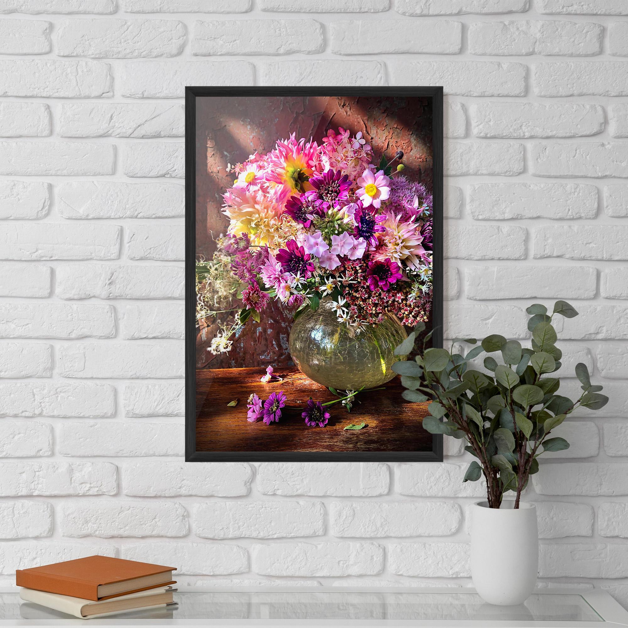 Gerahmte Poster Purple Flowers Vasw mockup 5