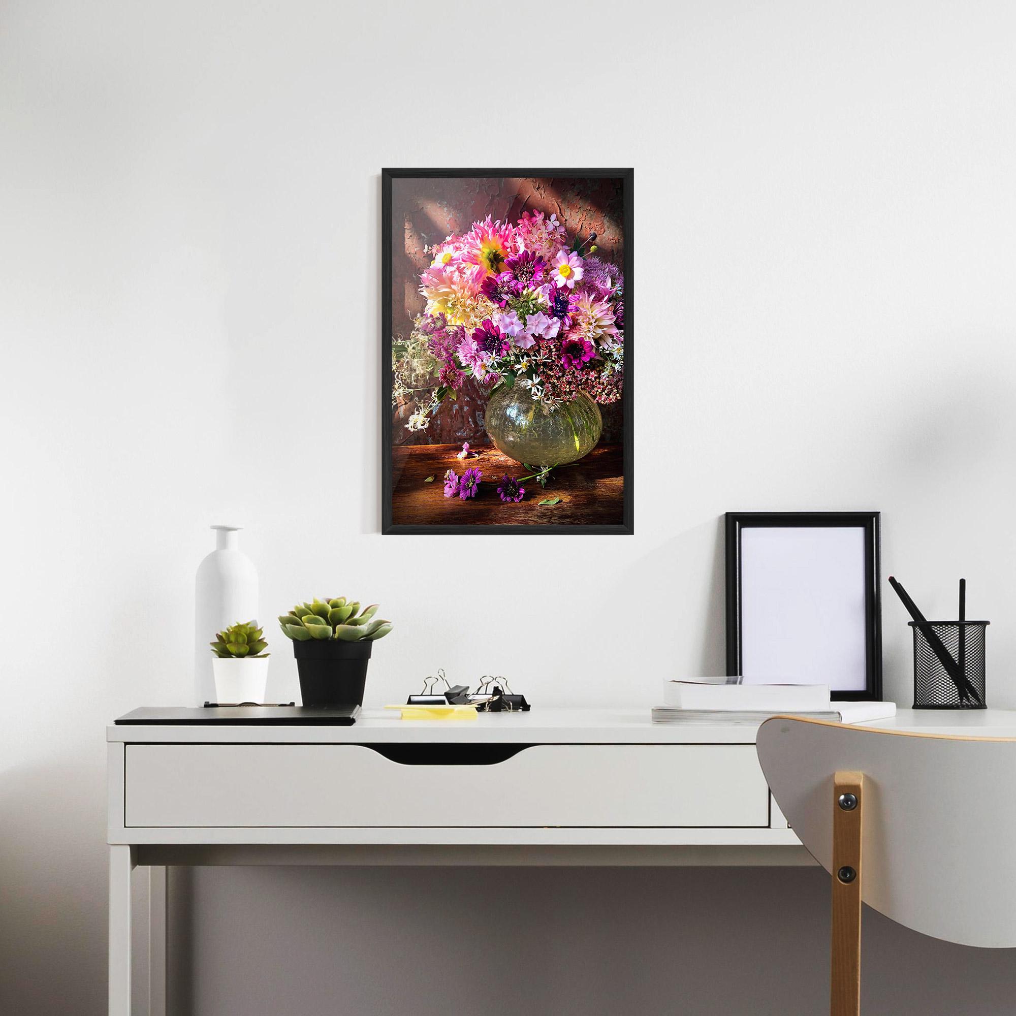 Gerahmte Poster Purple Flowers Vasw mockup 7