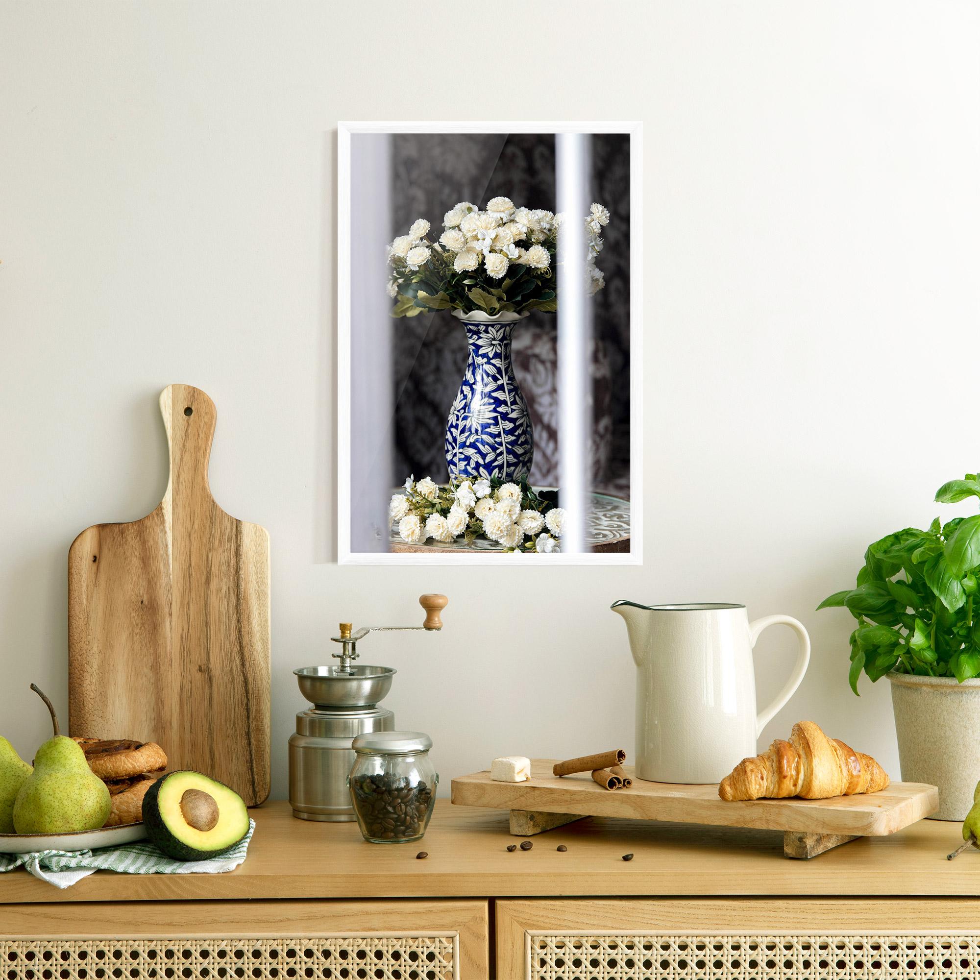 Gerahmte Poster Blue Patern Vase mockup 8