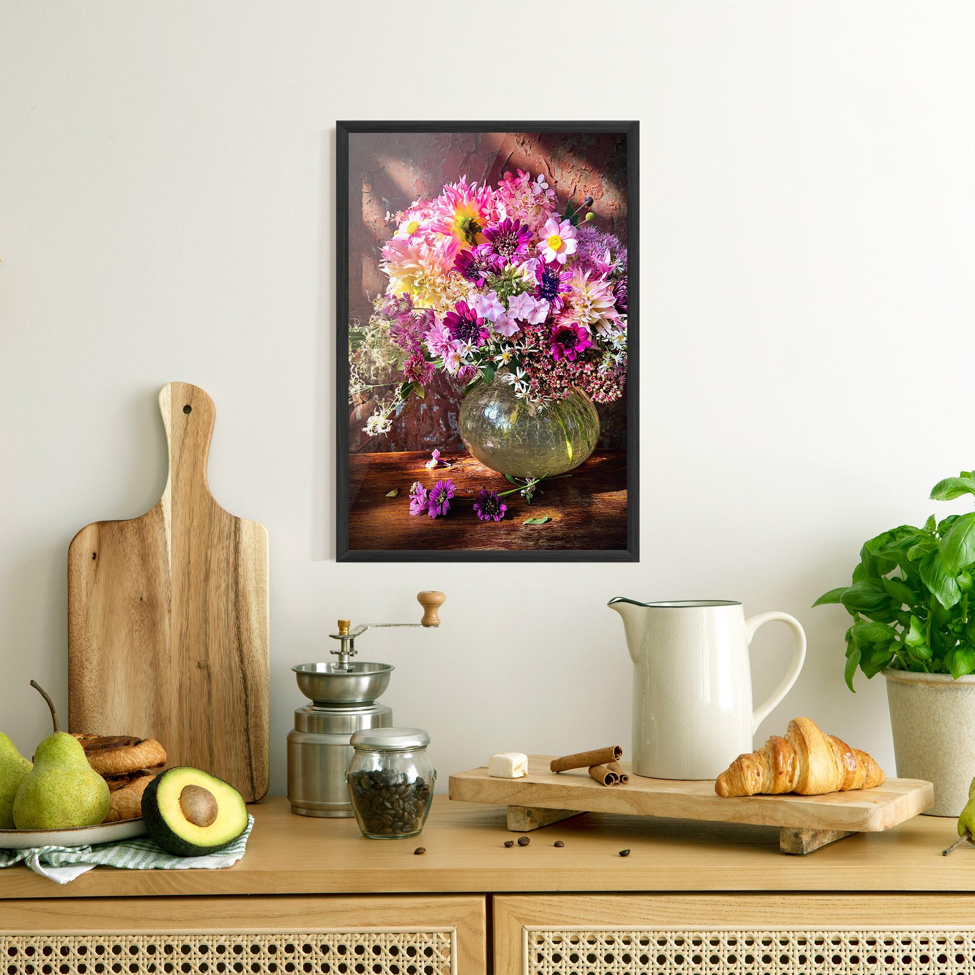 Gerahmte Poster Purple Flowers Vasw mockup 8