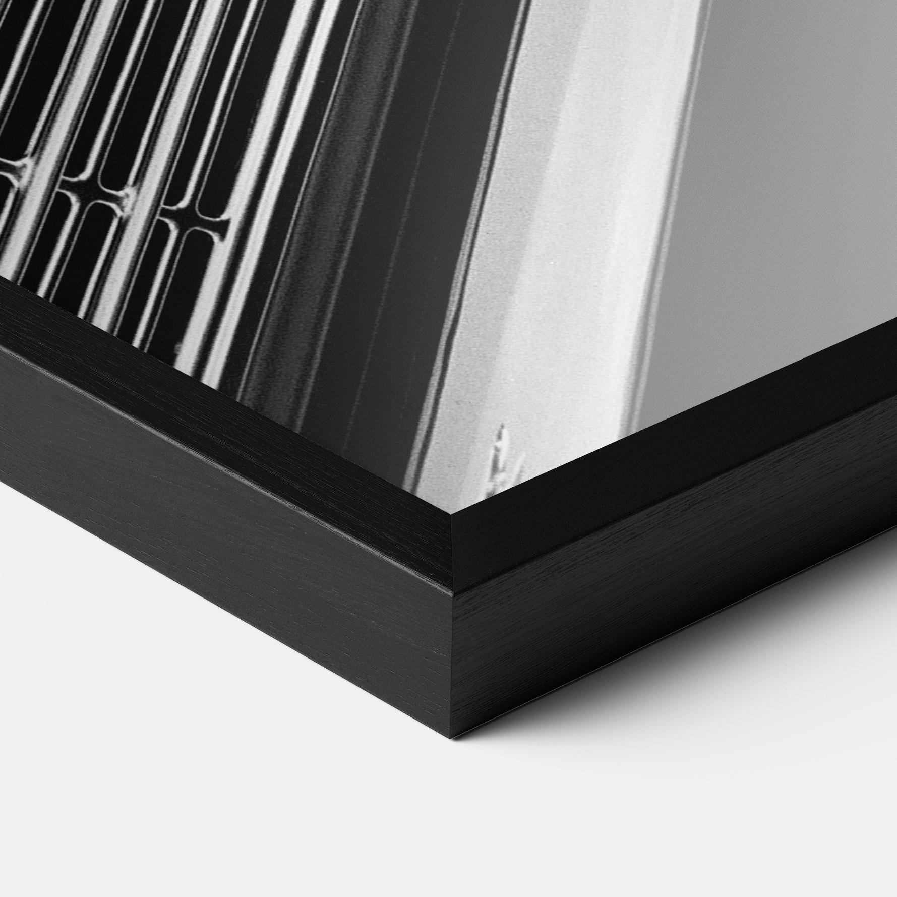 Gerahmte Poster Grey Vintage Car mockup 3