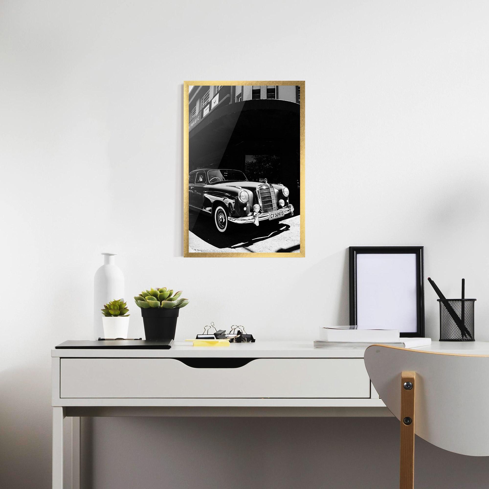 Gerahmte Poster Old Black Car mockup 7