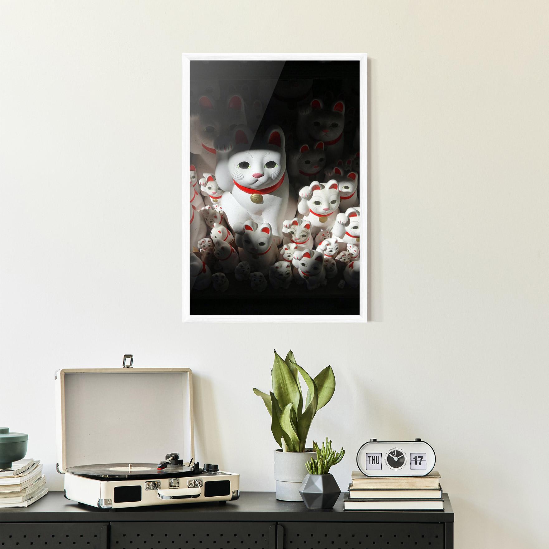 Gerahmte Poster White Lucky Cats mockup 2