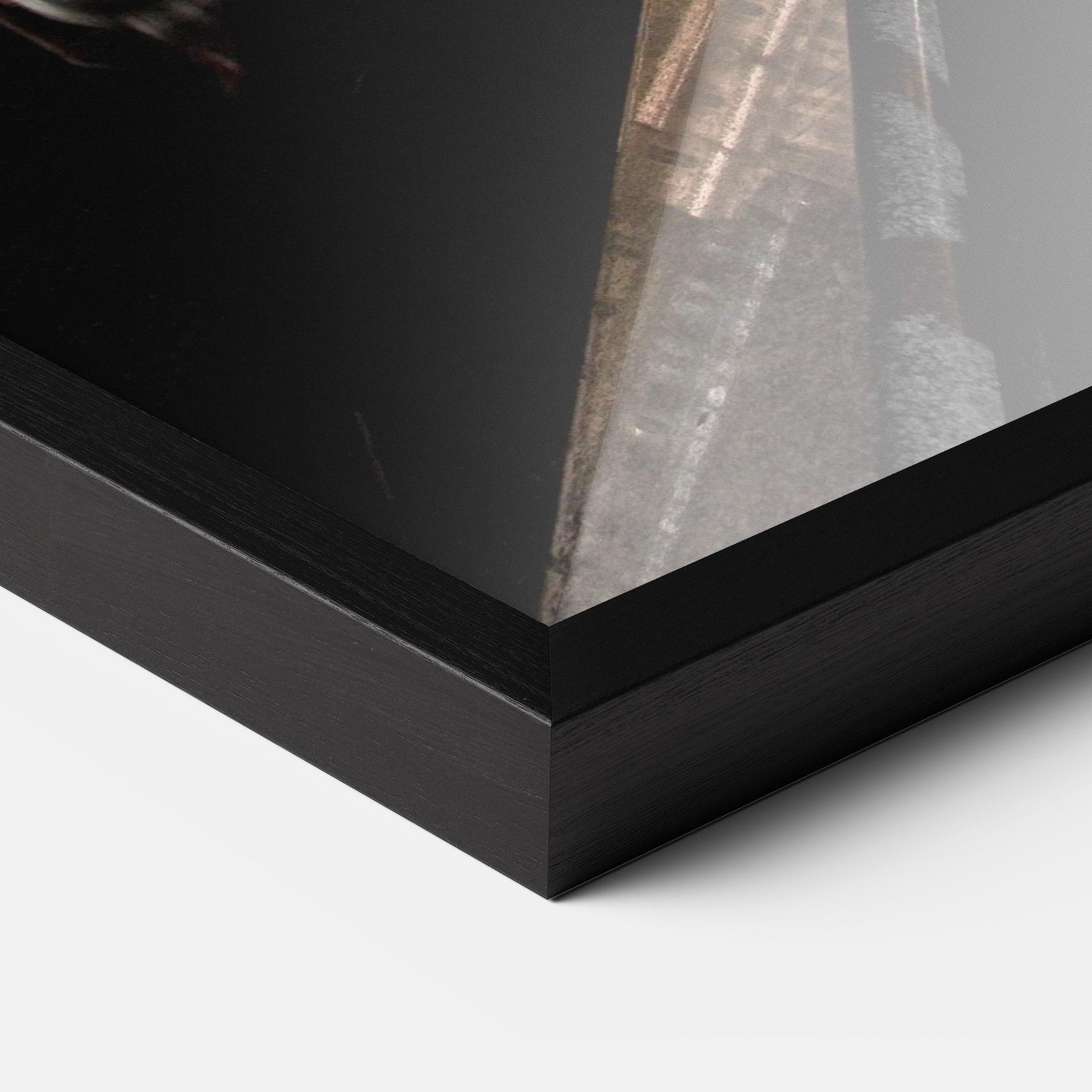 Gerahmte Poster Louvre Night mockup 3