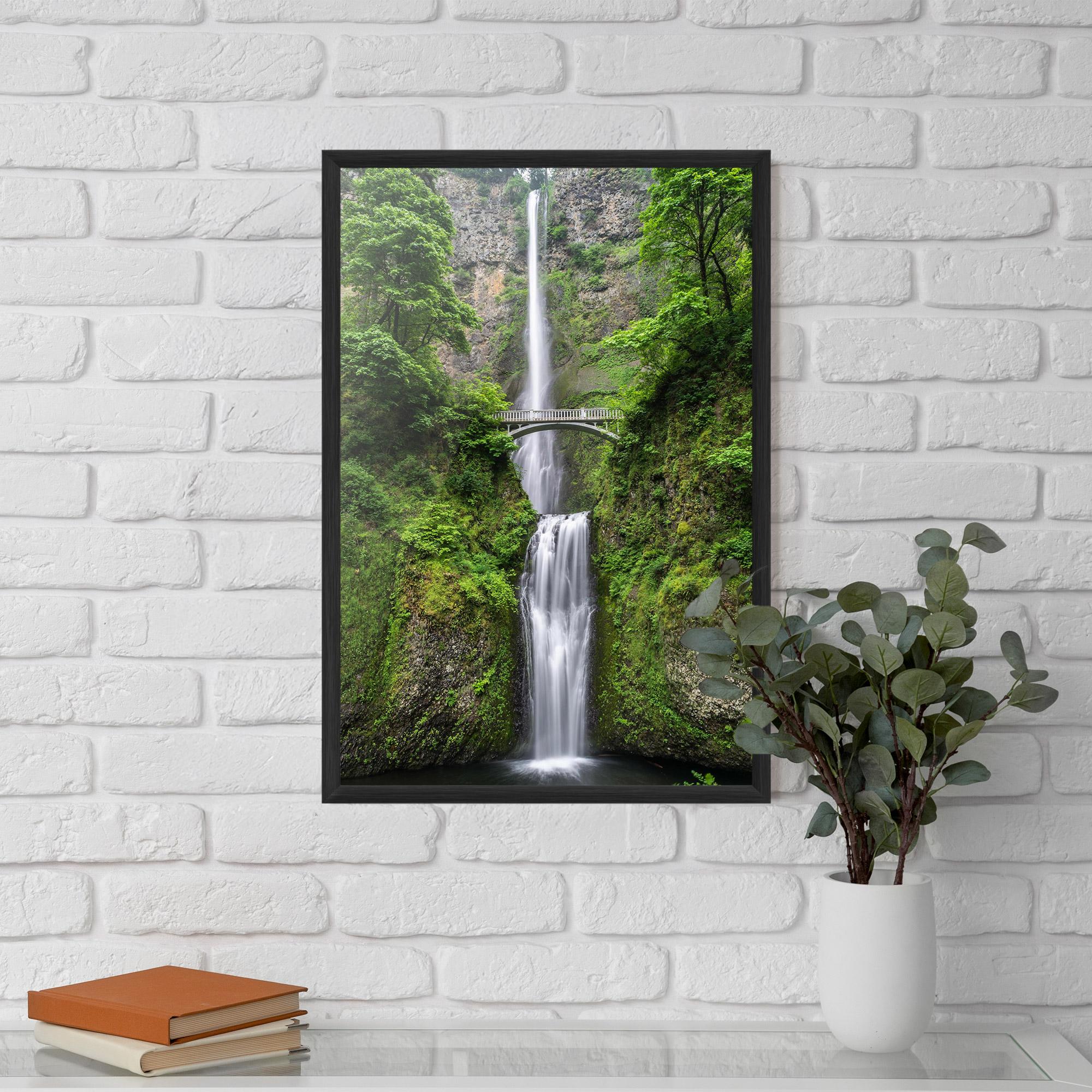 Gerahmte Poster Green Leaves Bridge View mockup 5