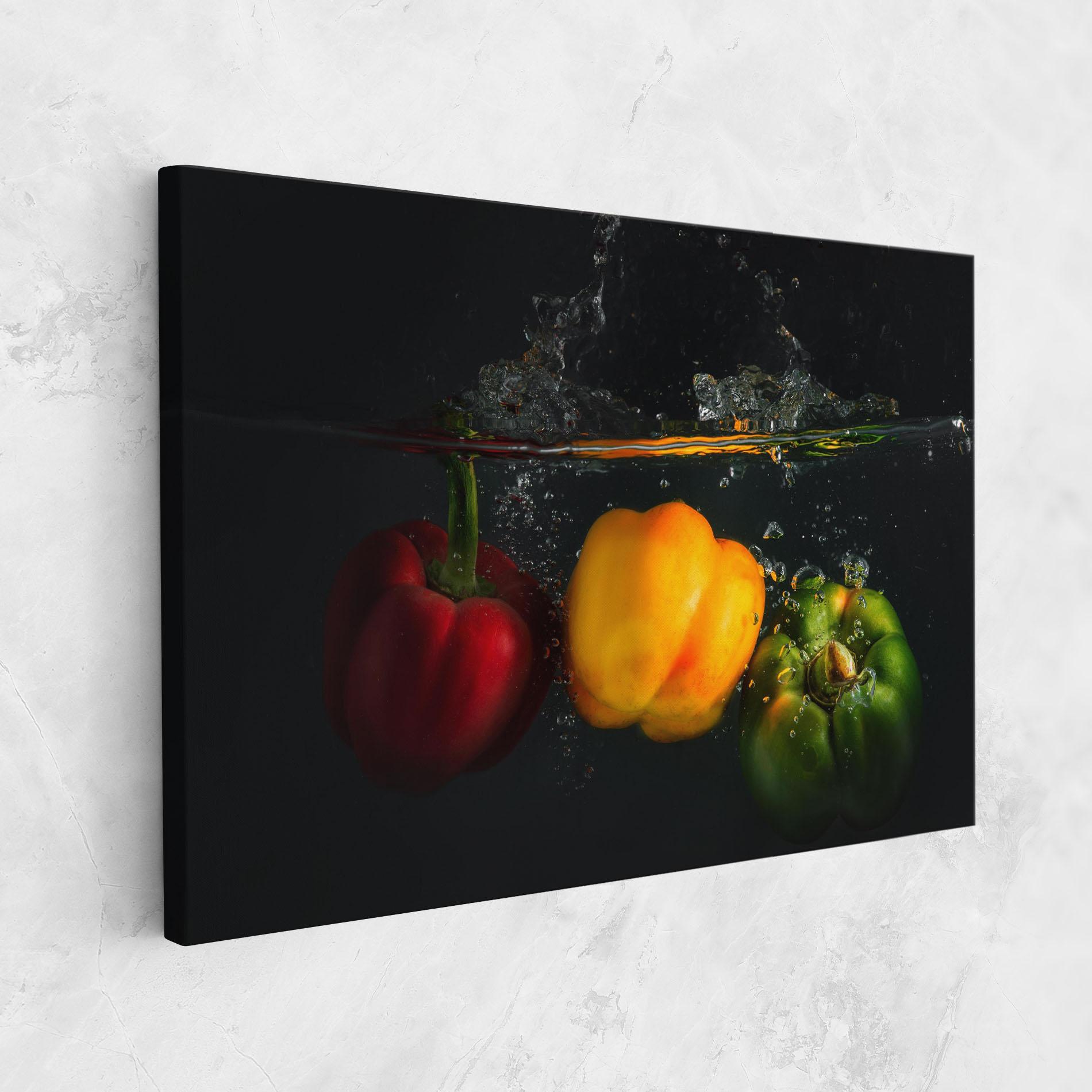 Leinwandbild Cool Bellpepper Splash mockup 1
