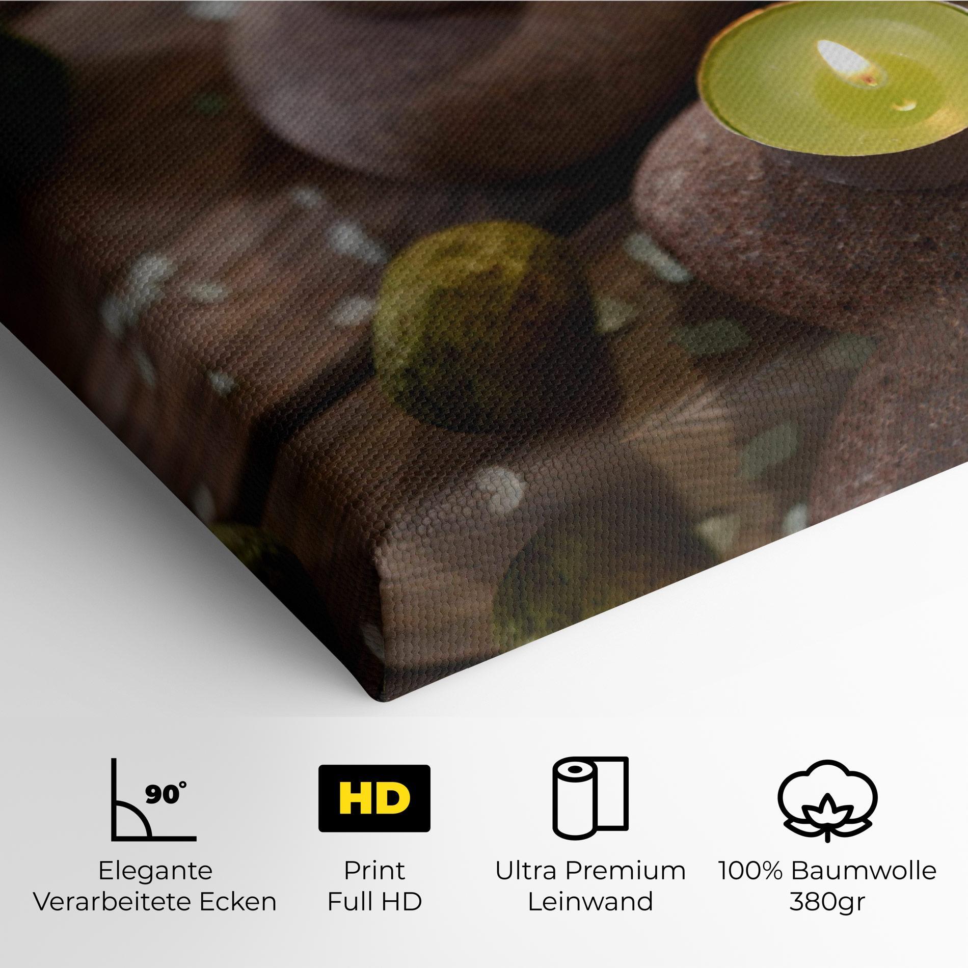 Leinwandbild Green Candles Spa mockup 4