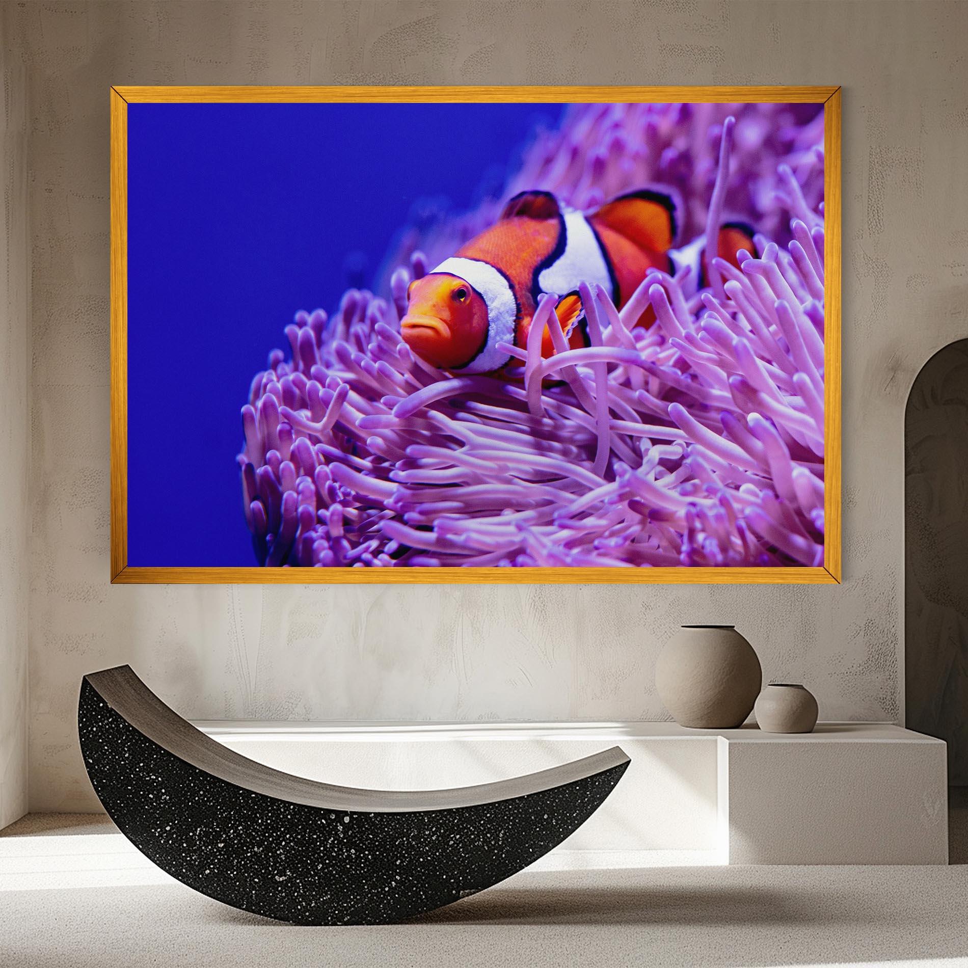 Leinwandbild Angry Nemo mockup 8