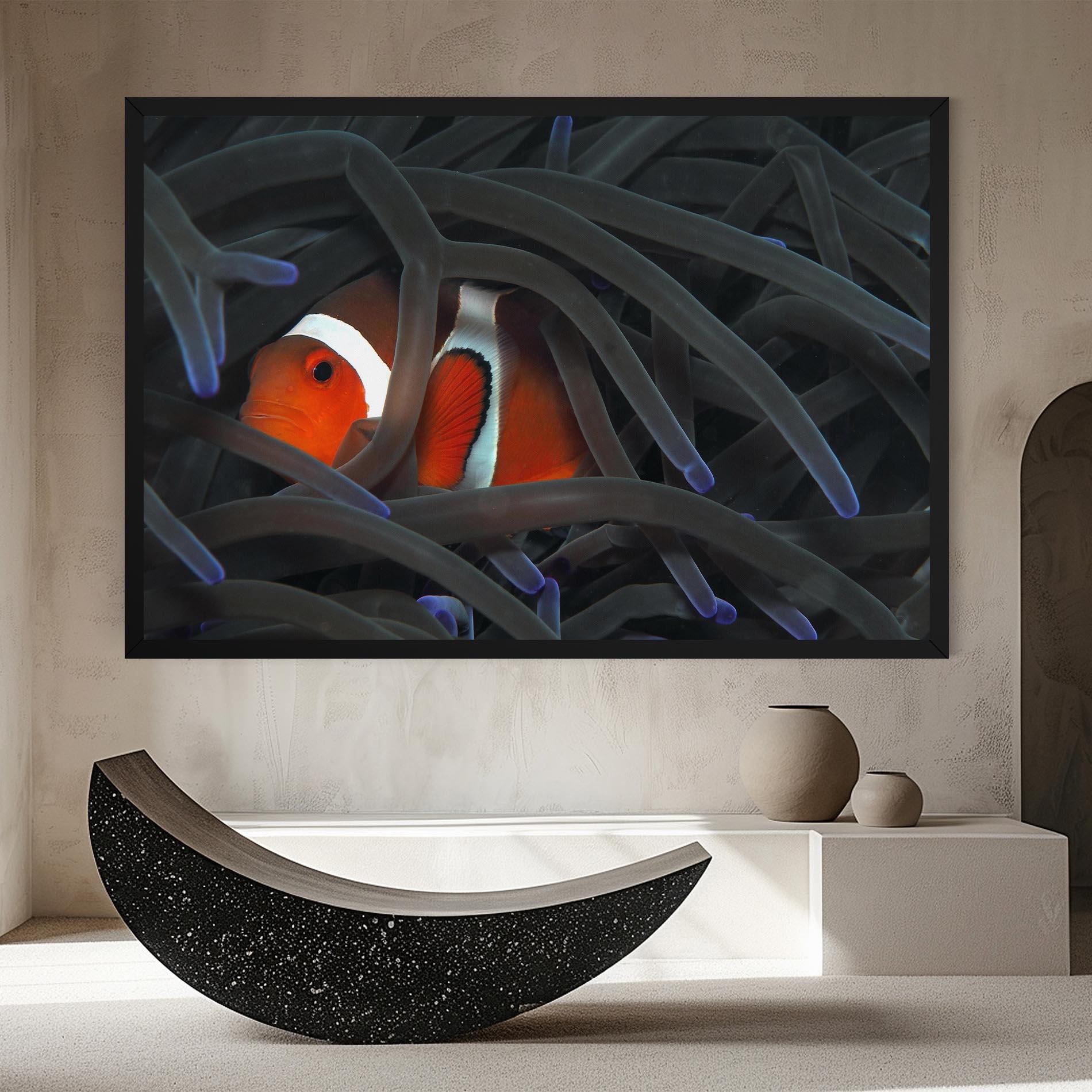 Leinwandbild Nemo Hiding mockup 8