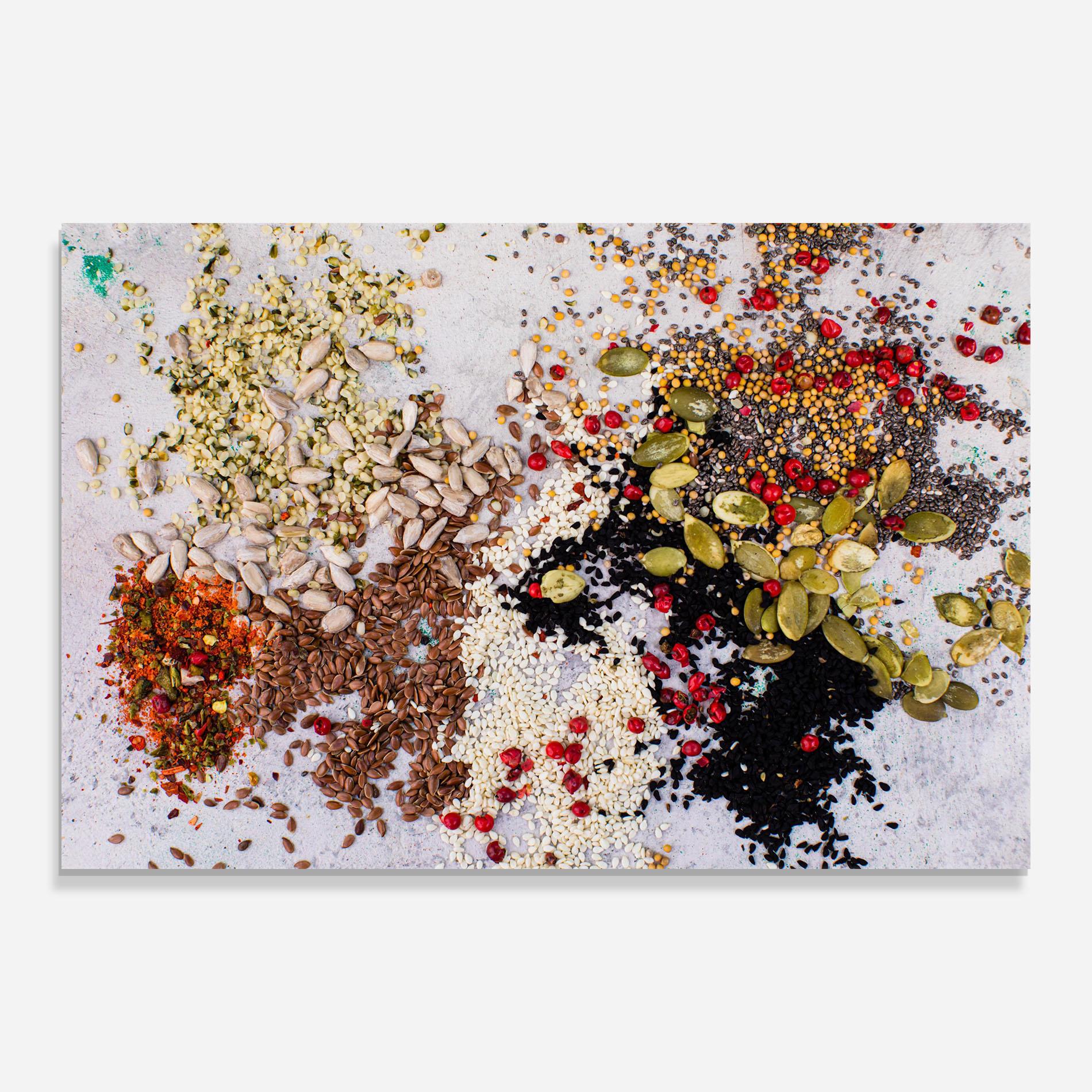 Glasbild Different Seeds mockup 0