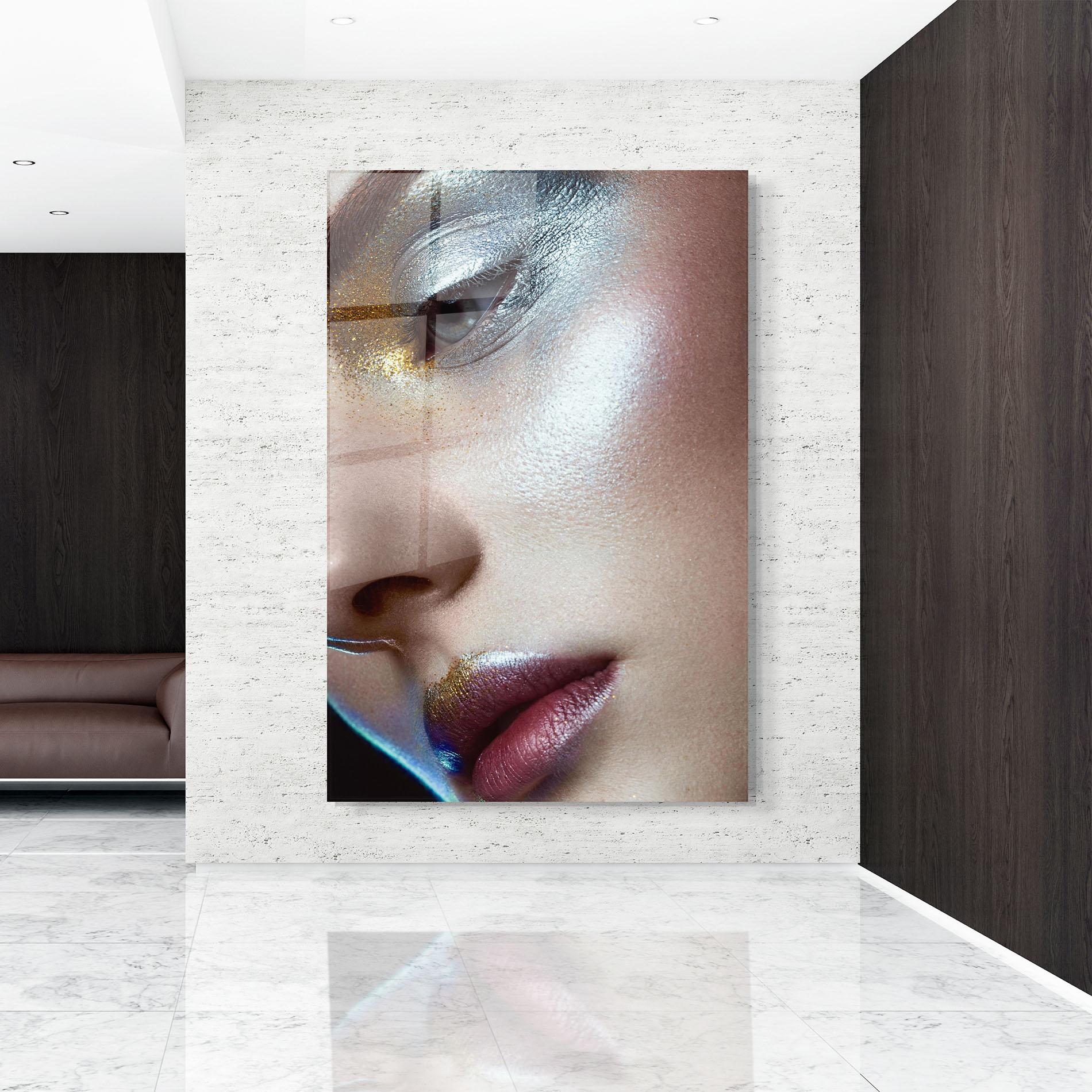 Glasbild Golden Silver Makeup mockup 9