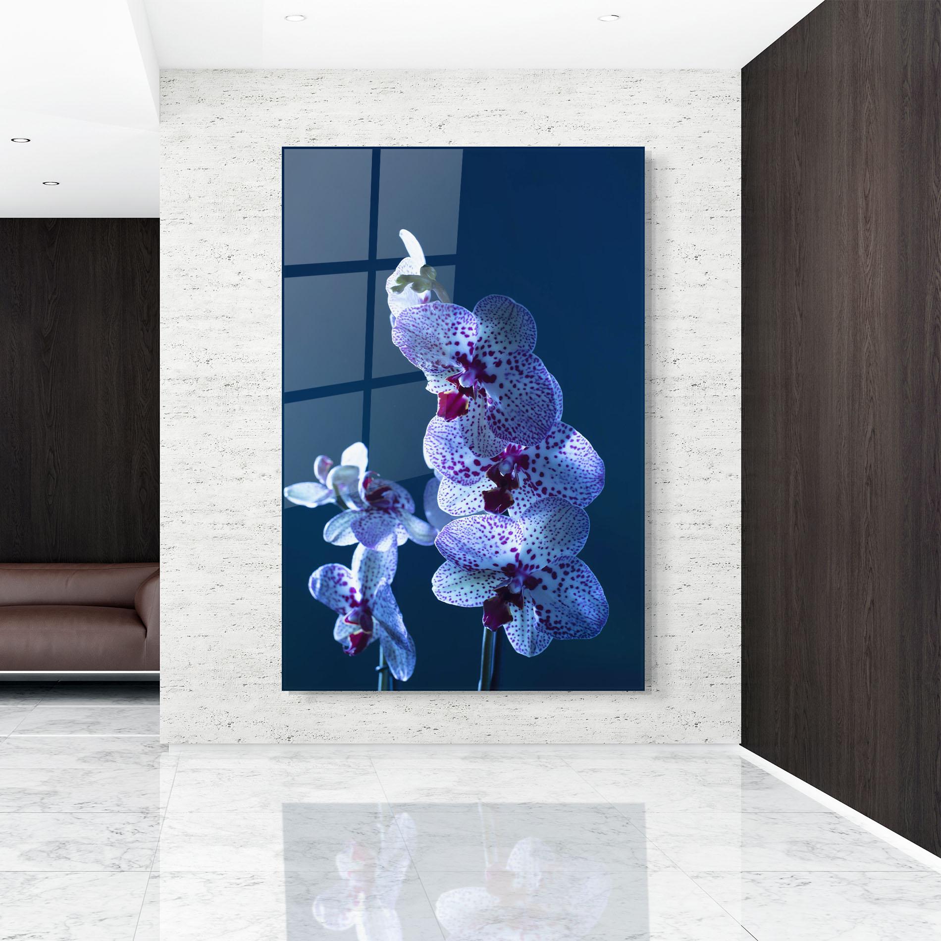 Glasbild Blue Light Orchid mockup 9